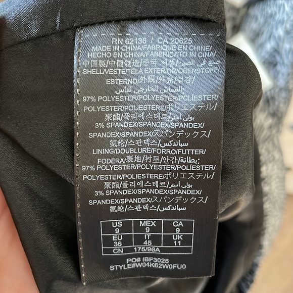 Guess Dress - Picture 7 of 7